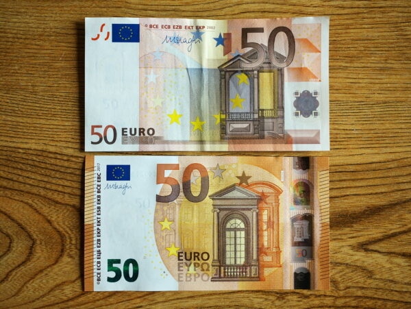 counterfeit 50 euros bills - Image 2